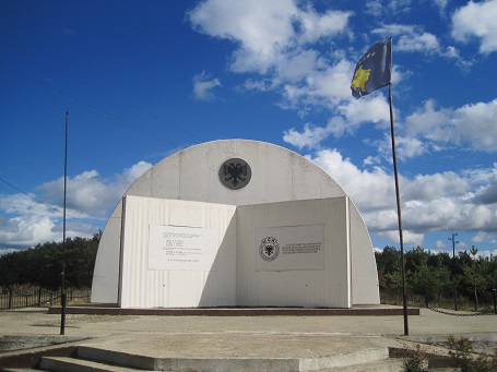 De moeilijke herdenking van het Kosovaarse Bevrijdingsleger